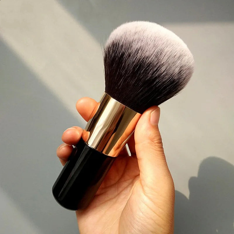 Big Size Face Makeup Brush – Flawless Foundation & Cheek Highlighter Brush